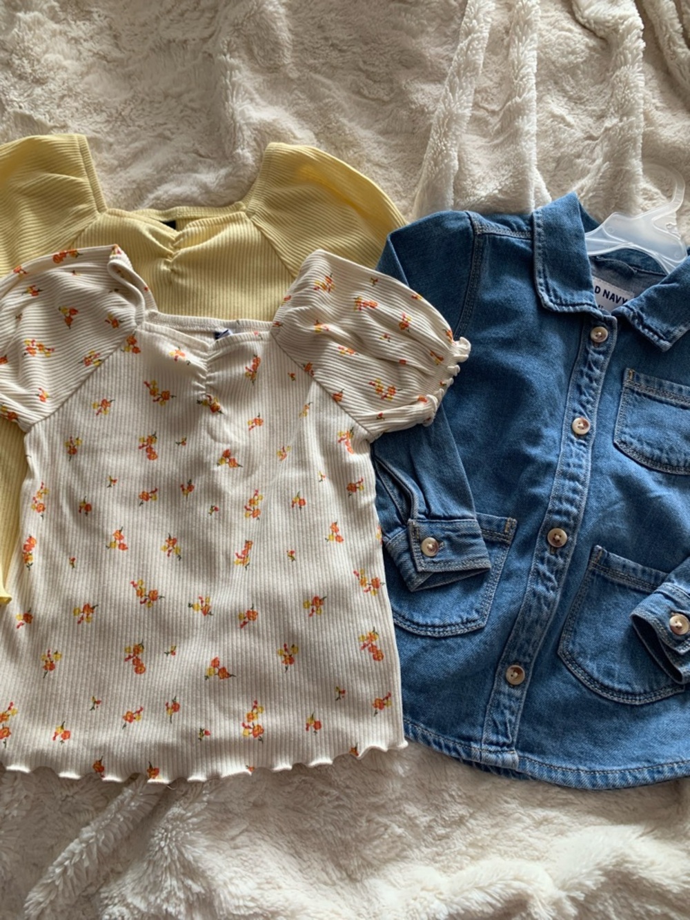 Old Navy Shacket 4T blue denim button down & 2 free tops yellow cream